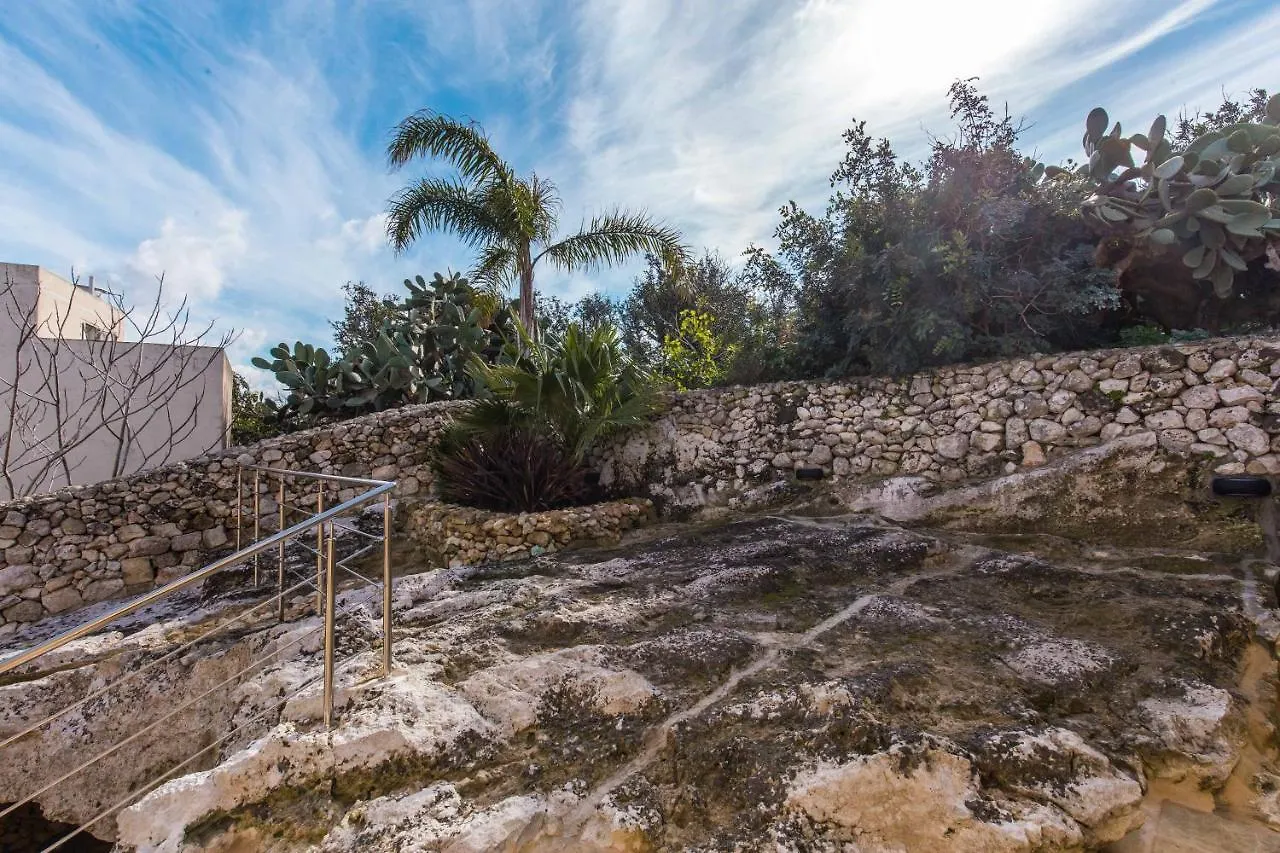 Rabat Farmhouse With Pool And Cave Villa